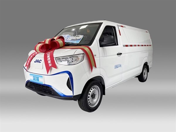 新能源汽車(chē)的駕駛模式（如經(jīng)濟(jì)模式、運(yùn)動(dòng)模式）對(duì)能耗有何影響？